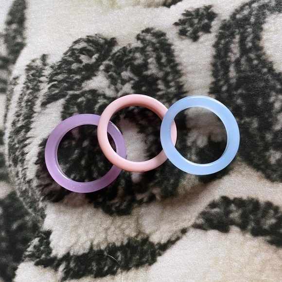 Resin Rings Set of 3 - PLEASE COMMENT BEFORE BUYING - Picture 1 of 4
